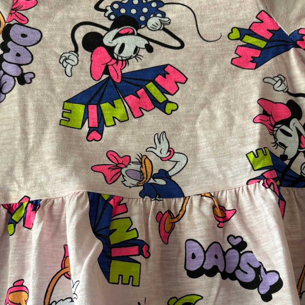 What fun this would be to wear to Disneyland!